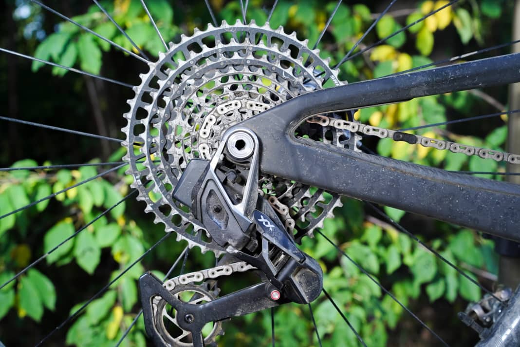 The luxury version of the transmission line is the most expensive drive in the world. This naturally makes it all the more interesting to see whether it is also durable.