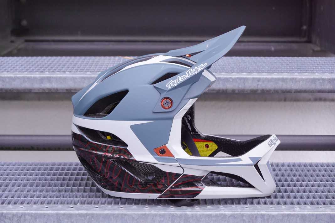 Price: 319.99 euros - an investment in safety, comfort and style for enduro use.