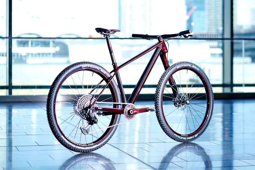 Bei diesem Dream-Build des Bike Ahead The Frame Hardtails bekommen selbst eingefleischte Tuner weiche Knie.