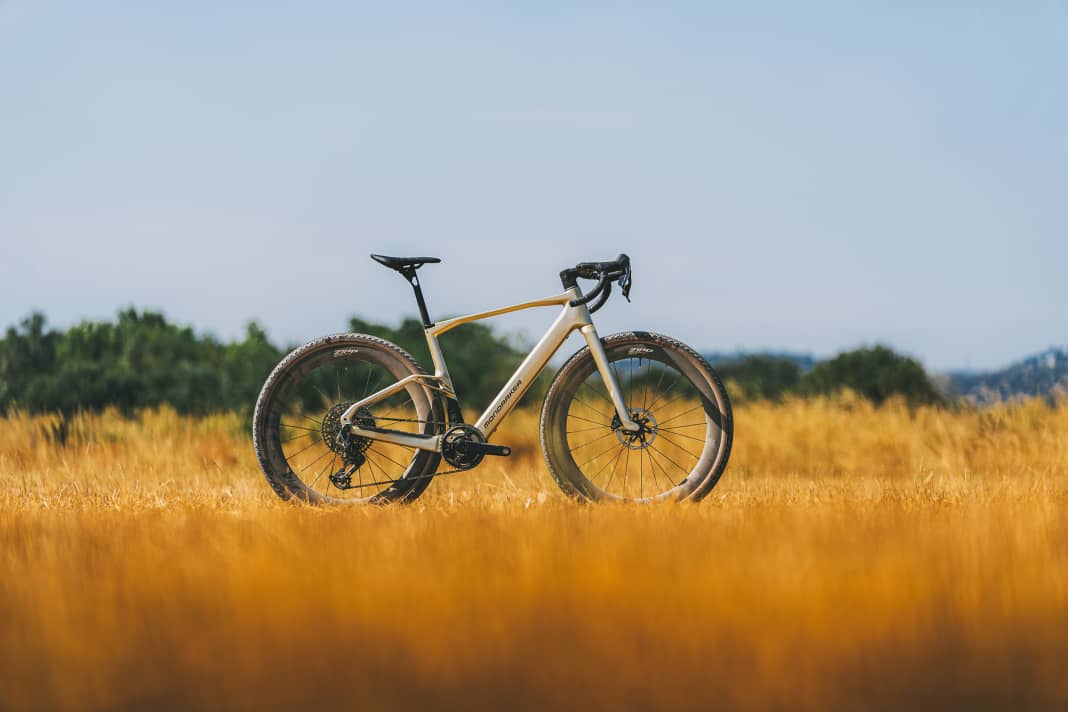 More than just a facelift: Mondraker’s Dusty e-gravel bike is being completely redesigned for 2027.