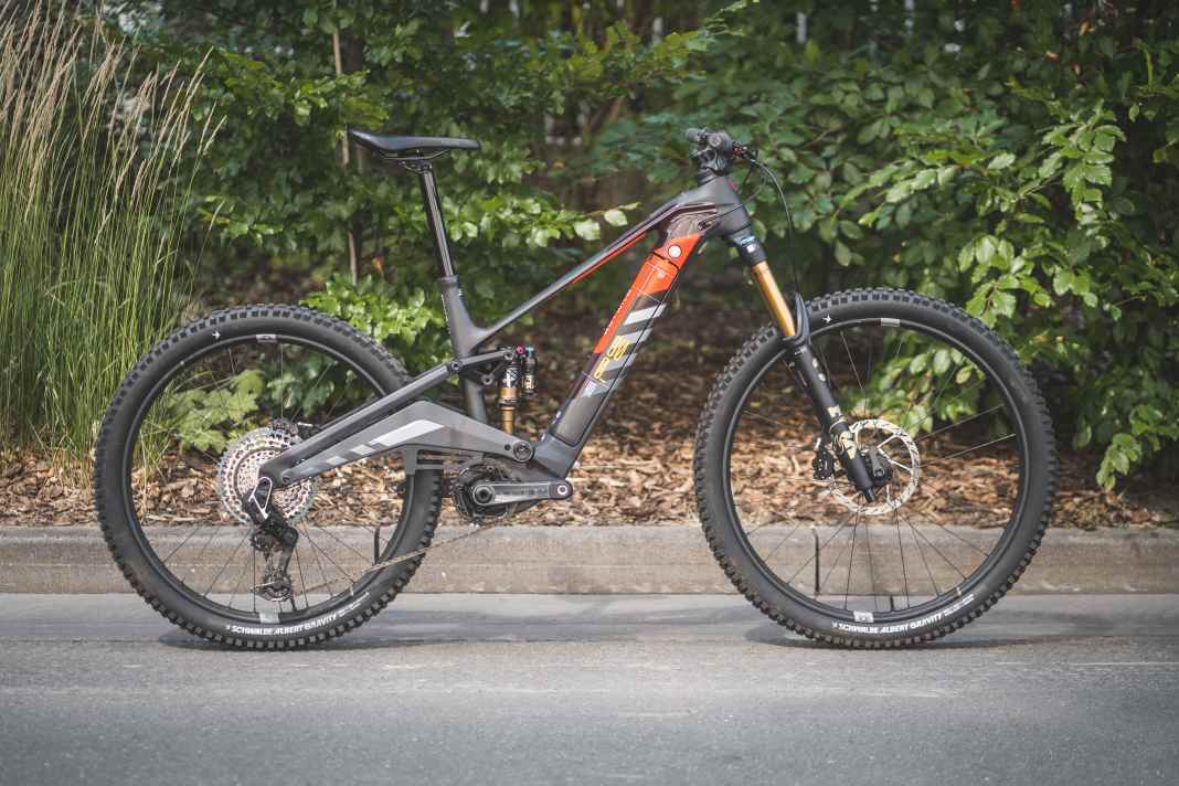 The Rotwild R.EX now comes with DJI Avinox - but is otherwise similar to the familiar R.EX with Shimano motor.