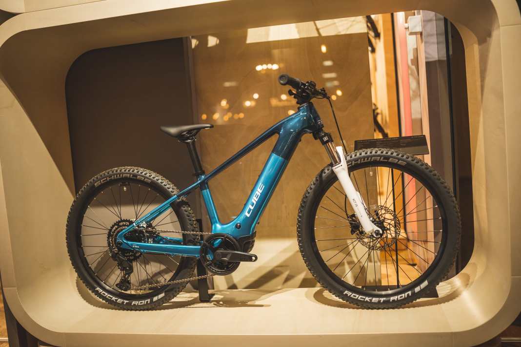 Designed for children: Frame, handlebars (19 mm) and short cranks for optimum control.