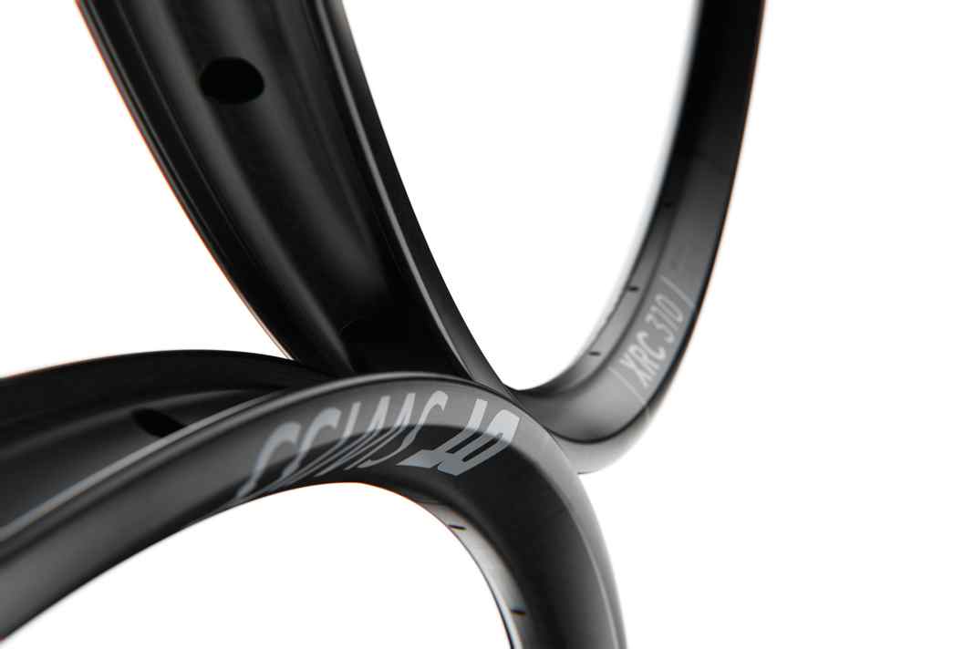Die XRC 310 ist mit 373 Gramm die leichteste der neuen Carbon-Felgen.