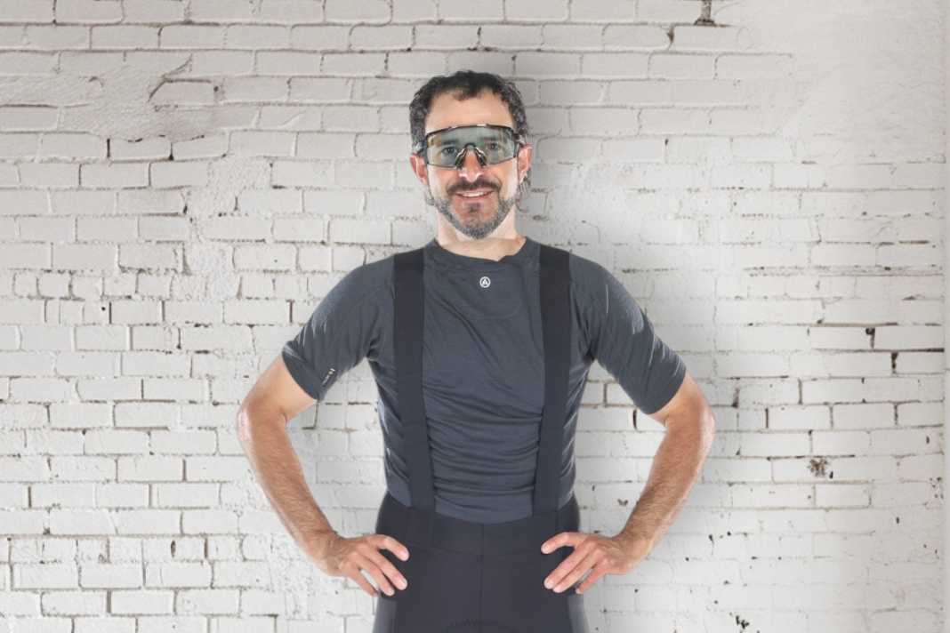 Mit der Dynamics Rapido II hat Zweirad-Gigant Stadler einen echten Preisknaller im Hosen-Sortiment. Ob die günstige Hose mit der teuren Konkurrenz mithalten kann?