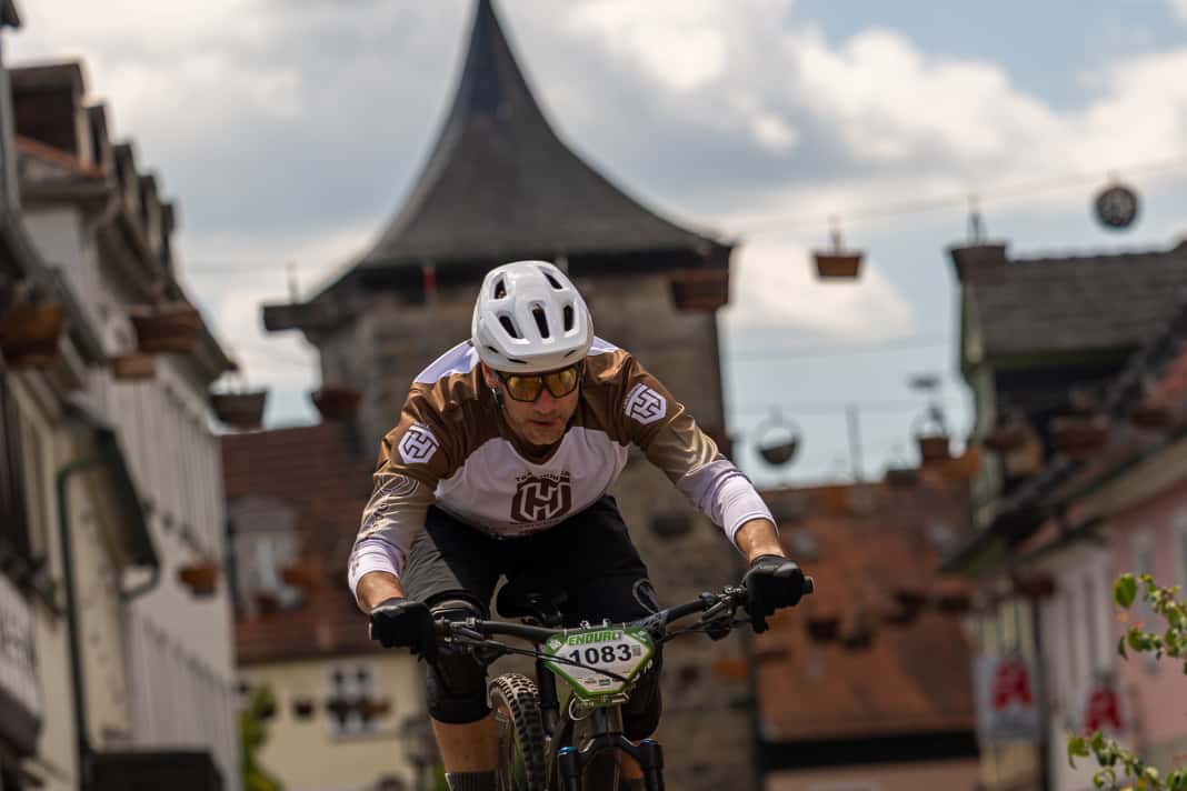 Bei der zweiten Station der Enduro One MTB-Rennserie ging es mitten durch die Stadt.