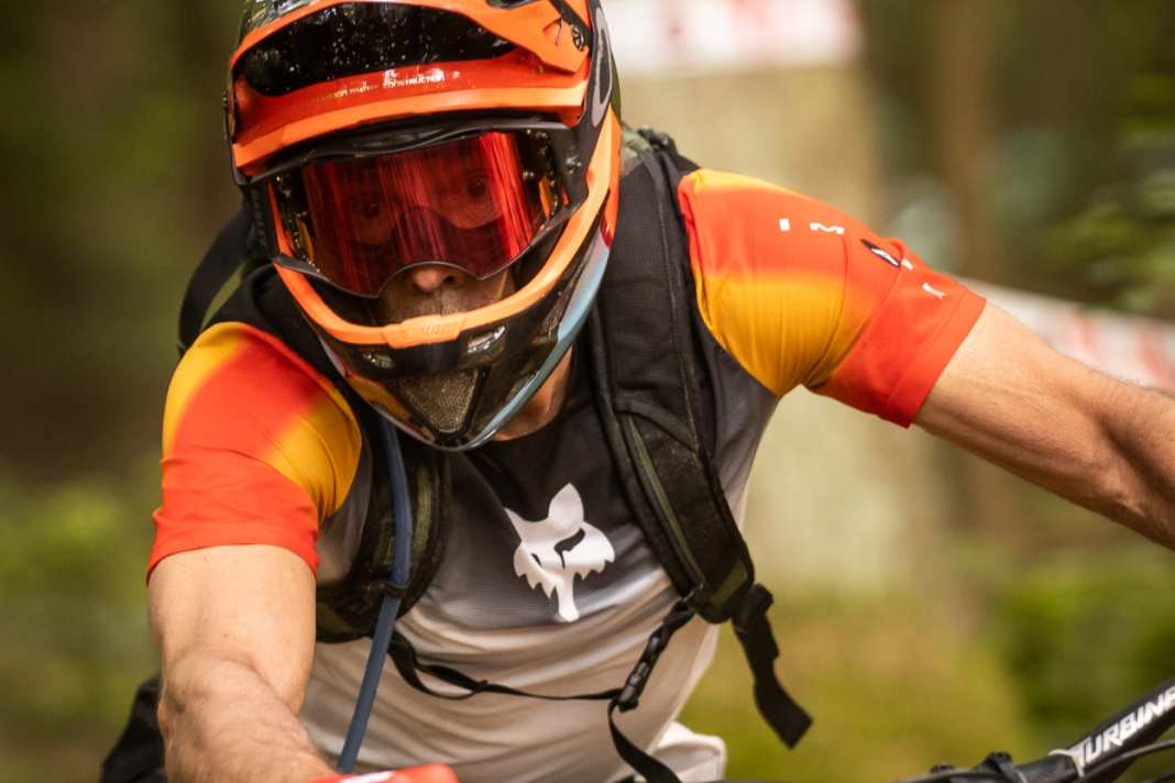 Eyes wide, pulse high, excitement: enormous. Race rookie Dimi Lehner in the danger zone.