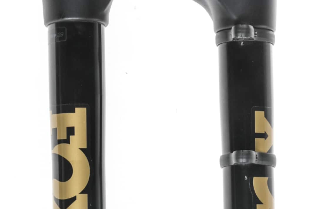 2400 euros and weighs 2767 grams.