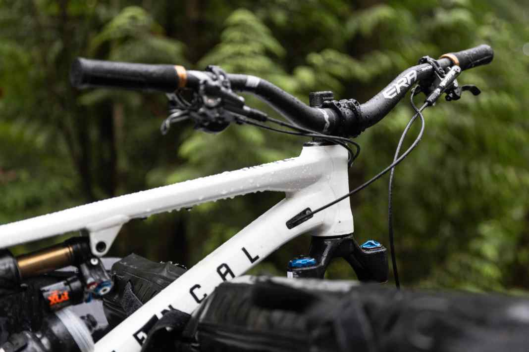 A lot of confidence in the handlebars: The manufacturer offers a lifetime guarantee.
