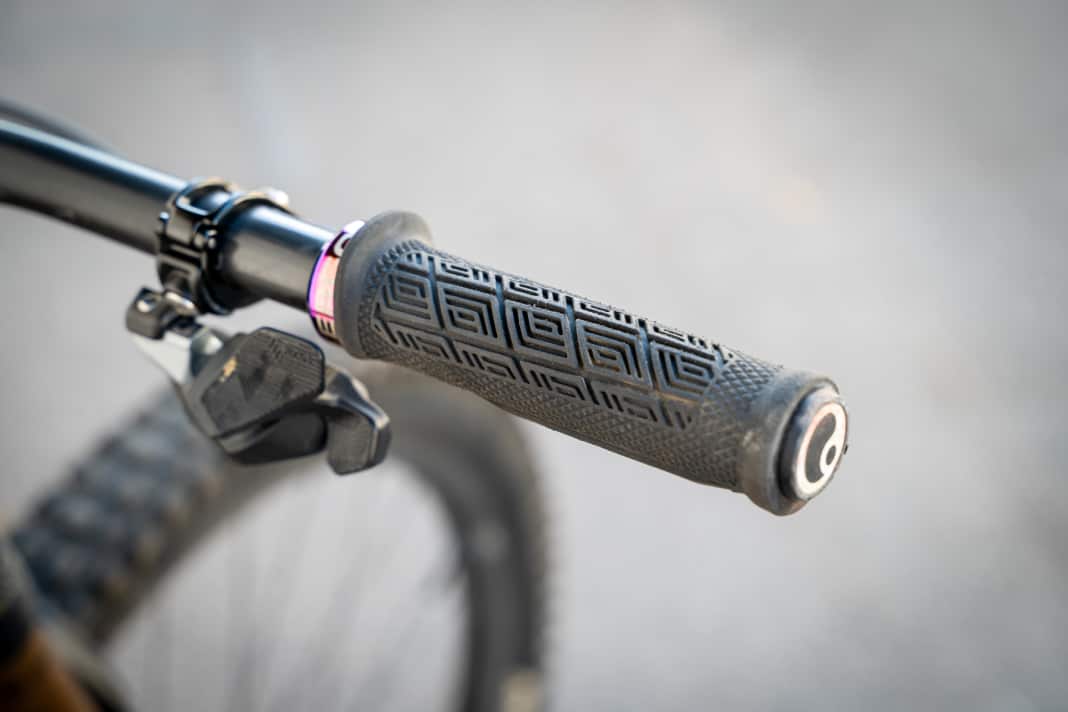 The Ergon GDH is the choice of downhill pros Vali Höll and Troy Brosnan when it comes to maximum grip and comfort in races. Until now, however, the GDH was only available in one size.