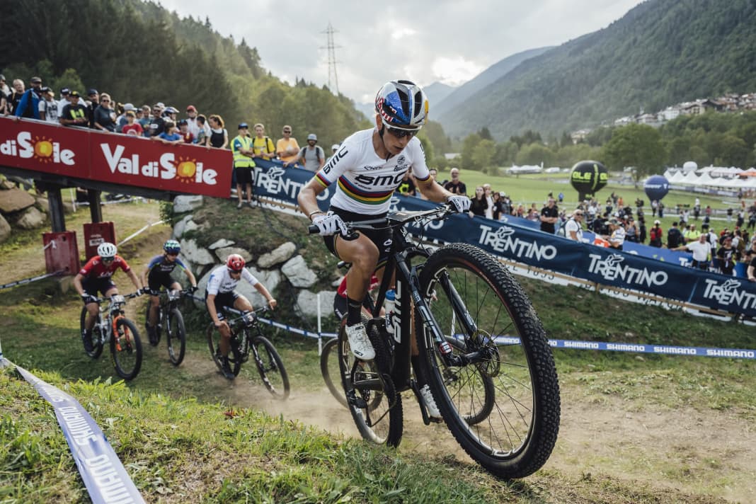 Pauline Ferrand Prevot leads the World Cup field on the BMC Fourstroke.