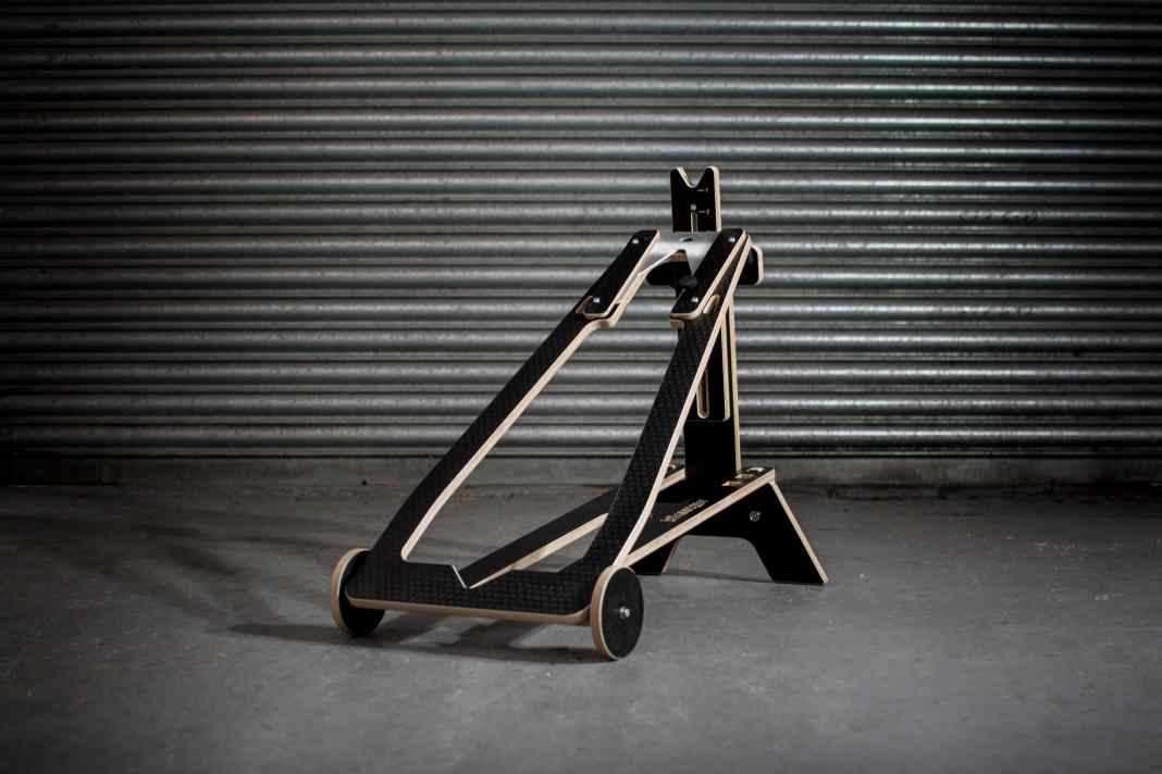 BikeStow Flip // 98 Euro // CNC-milled from multiplex boards (birch) // made in UK
