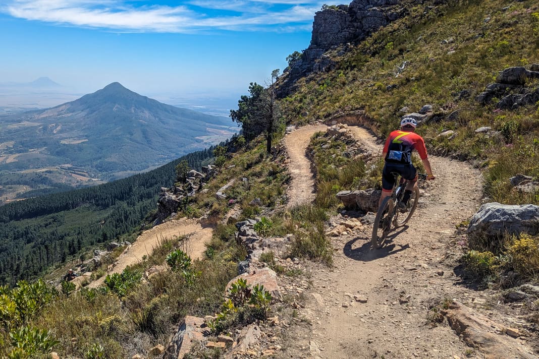 A real highlight and yet it requires all your concentration: the descent from Cliff Hanger to Route 66 on today's Stage 4 of the Cape Epic.