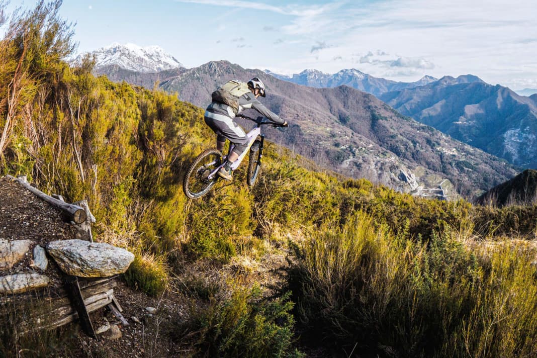 Folgorito Trail: Please send! The jumps on the Folgorito Trail are fun, but check where you're jumping first!