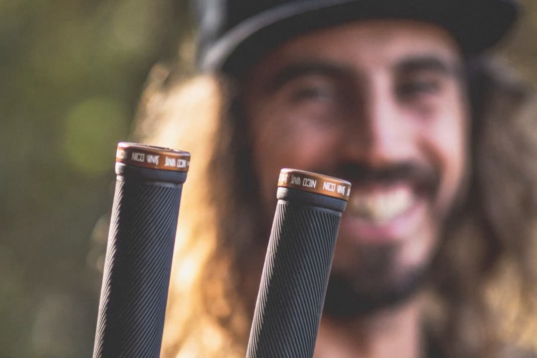 Nico Vink rides the Reverse 30 grips