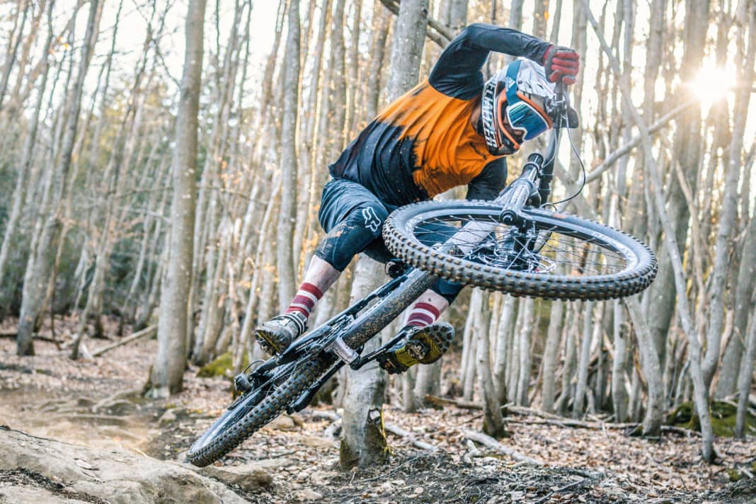 "Do you have to be able to do more than just ride downhill on a freerider? We think so. Radon and Santa Cruz scored well in all disciplines.