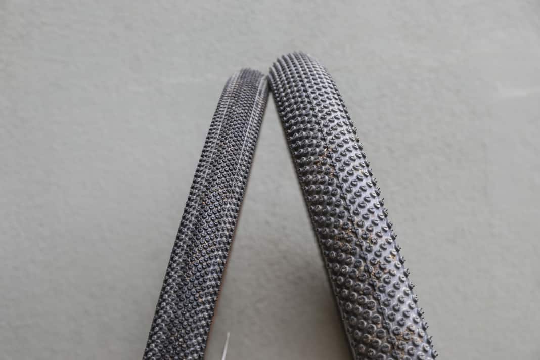 Which tyre is better? On the left the narrow G-One Allround in 45 millimetres, on the right the wide version in 57 millimetres.