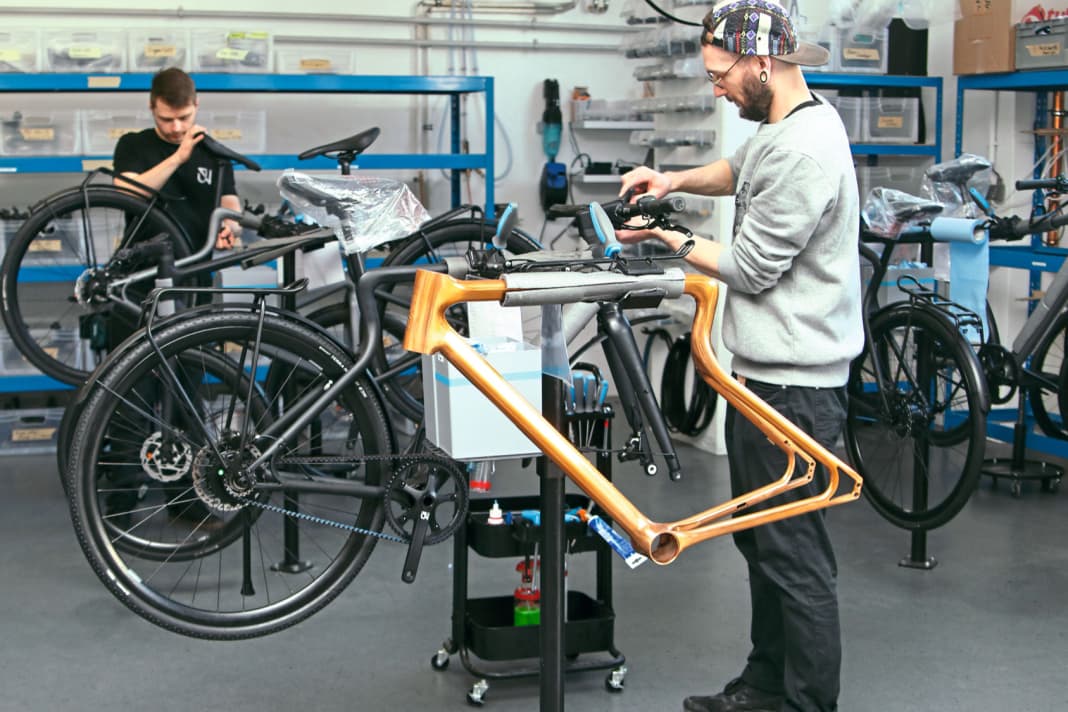 Auffällige Rahmenform, auffällige Farben: Urwahn steht für Komfort und Lifestyle. Die Urwahn-Bikes werden direkt in der Zentrale in Magdeburg montiert.