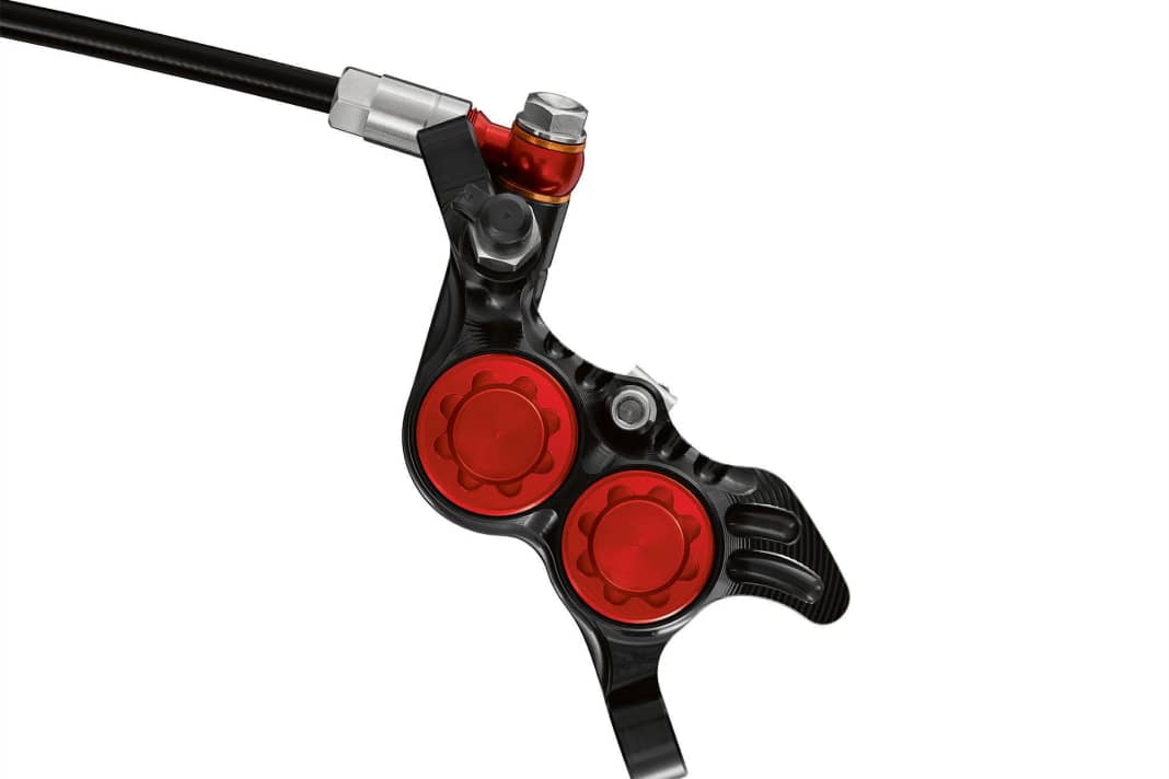 7 new parts for gravity bikers: The new brake callipers are designed in one piece and should therefore be stiffer, but look almost delicate for a hardcore brake