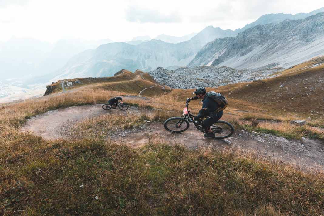Das Trail-Netz in Lenzerheide und Davos ist riesig - beim Grischa Trail Ride geht's darum, eine möglichst clevere Route zu finden.