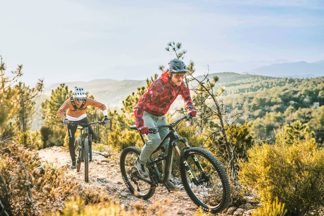 Ibis Ripmo V2S (front right): Spirited all-mountain bike