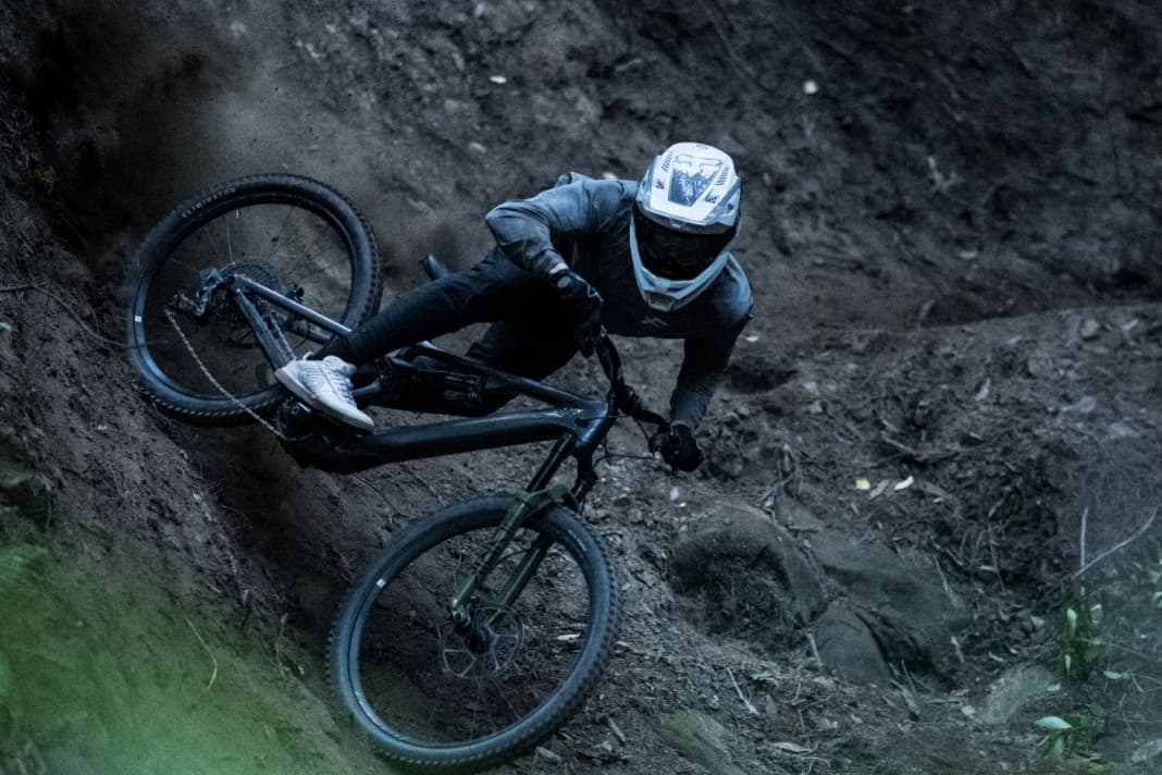 Which bike is suitable for my intended use? A question that many freeride mountain bikers ask themselves. We explain.