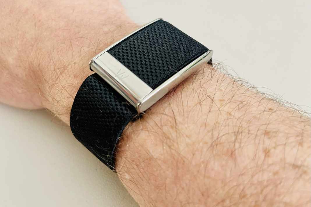 With the Whoop MG (photo) and Whoop 5.0, the US company presents two new fitness trackers.