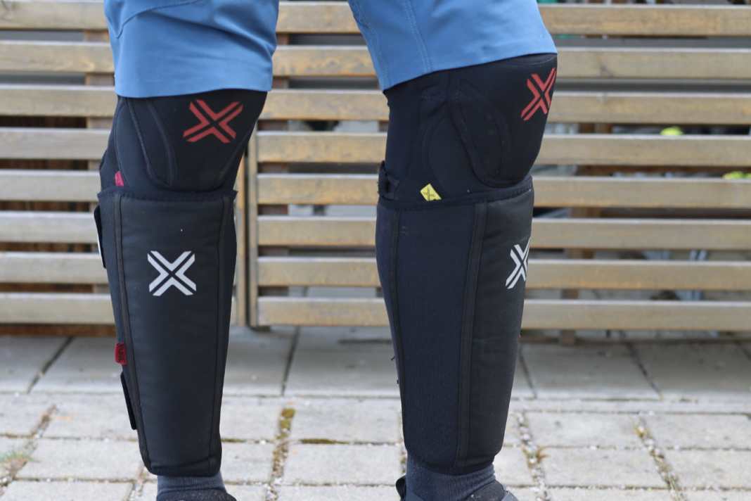 Multiple protection: Fuse combination of Delta knee pads and Alpha Pro shin guards in the test.
