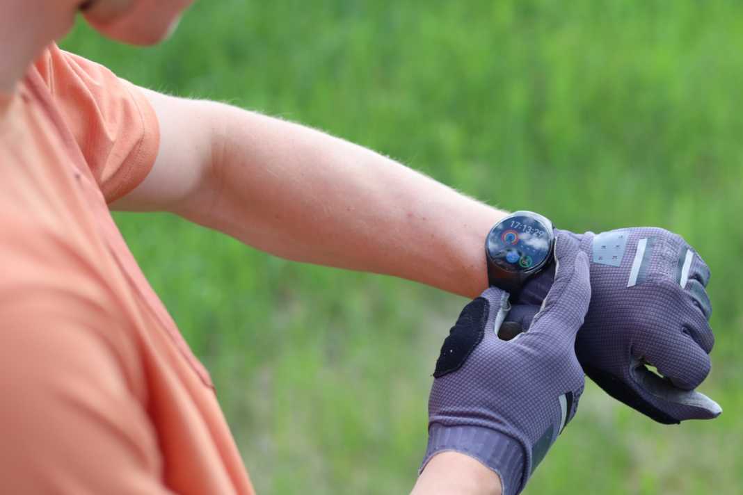 BIKE tested the brand new Huawei Watch 5 on a mountain bike.