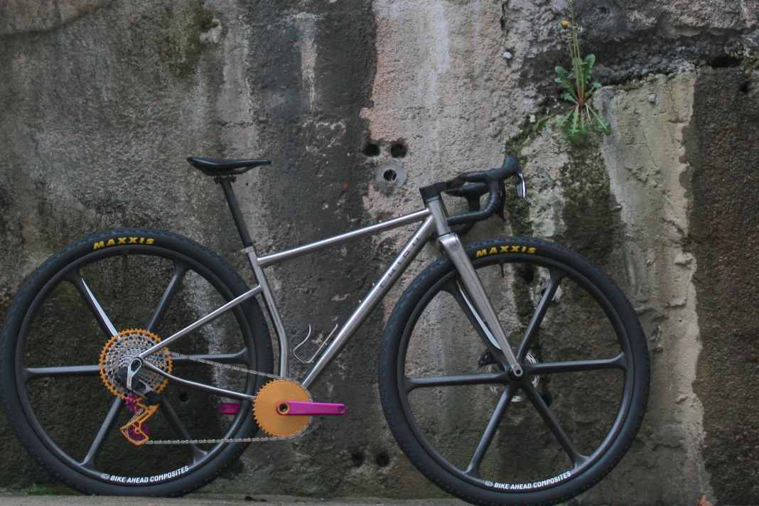 Looks good: The Chiru Veldt integrates the large 32" wheels aesthetically into the carbon chassis.