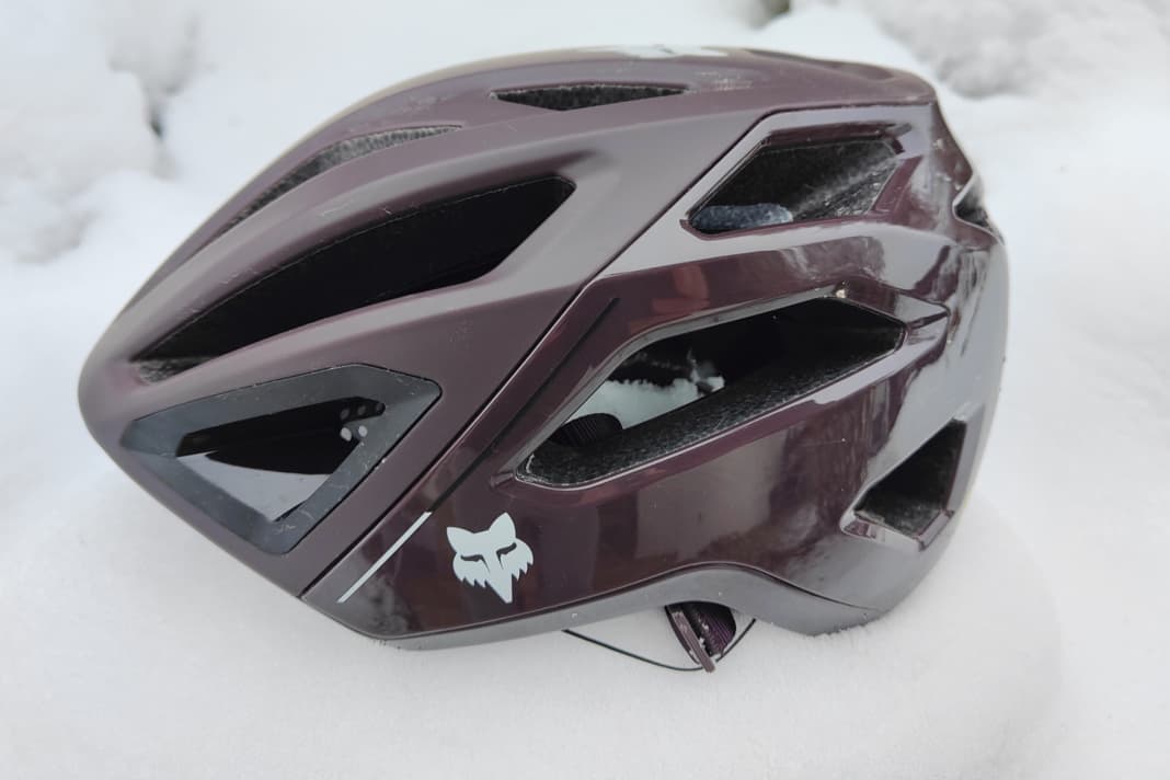 Über das Lila kann man streiten, aber das Design des Crossframe Pro funktioniert auf dem MTB so wie auf dem Gravelbike sehr gut.