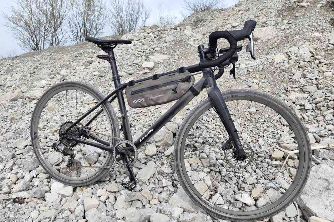 We have extensively tested the Liteville 4-One Mk2 gravel bike. Is it an MTB with road bike handlebars - or a real graveler?