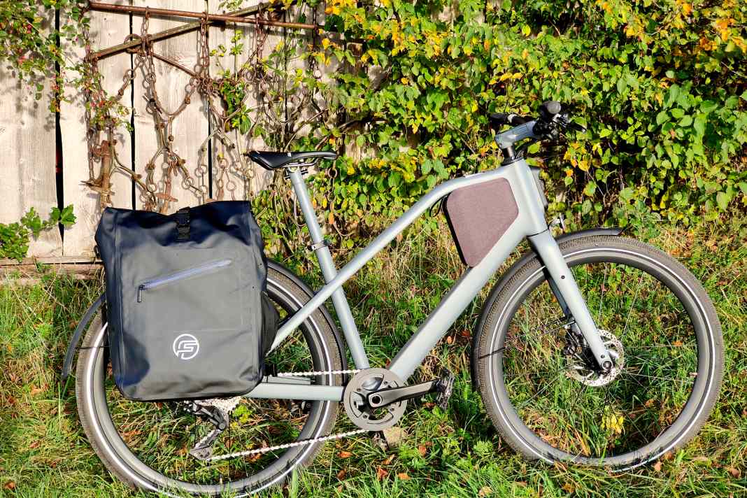 On a big autumn tour with the 3in1 bike bag from Forrider in Berlin.
