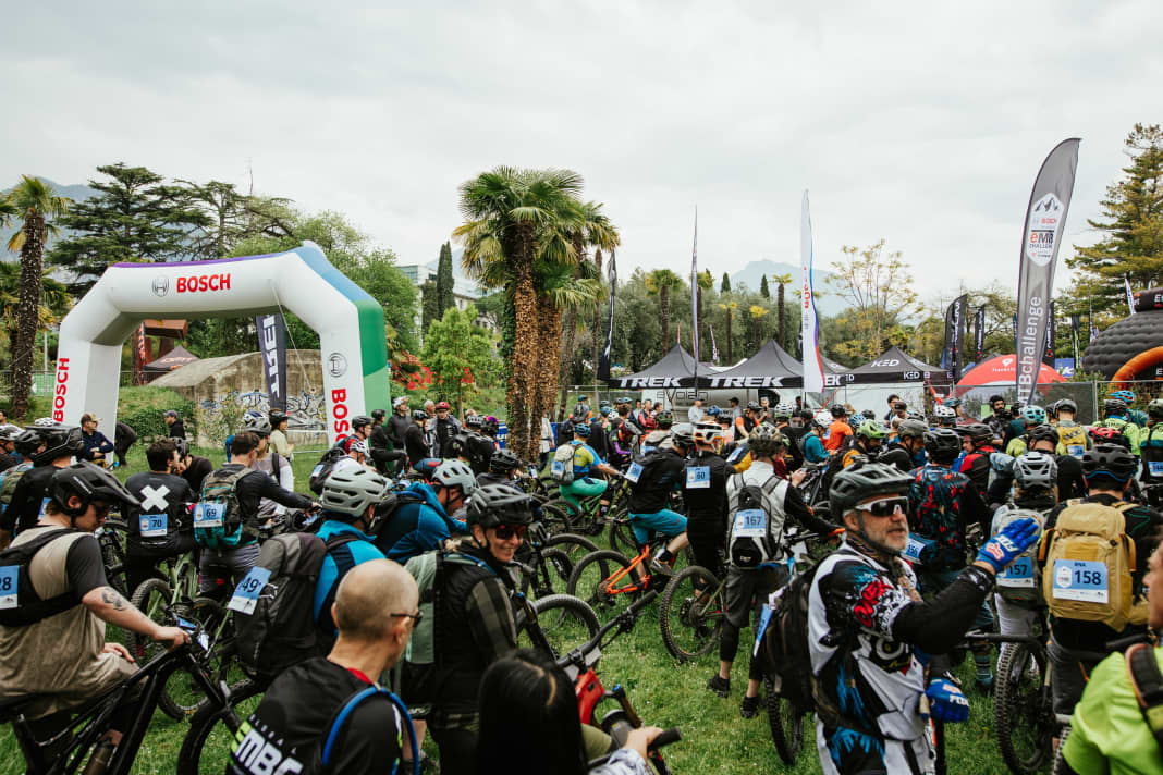 Meer dan 200 motorrijders namen deel aan de verschillende klassementen van de Bosch E-MTB Challenge.