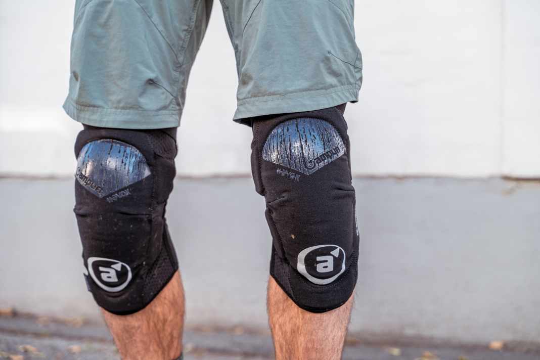 Der Amplifi Havok ist schon länger auf dem Markt und lässt sich per Zipper öffnen