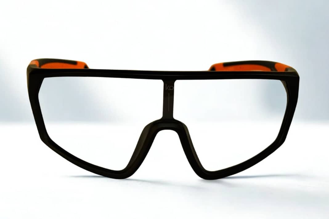 The Bavarian brand Kommit is launching the T-Vision children's sports goggles on the market.