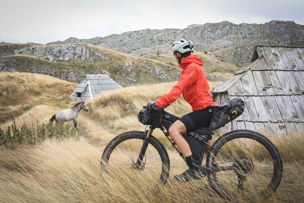 This year's komoot women's rally goes through Montenegro.