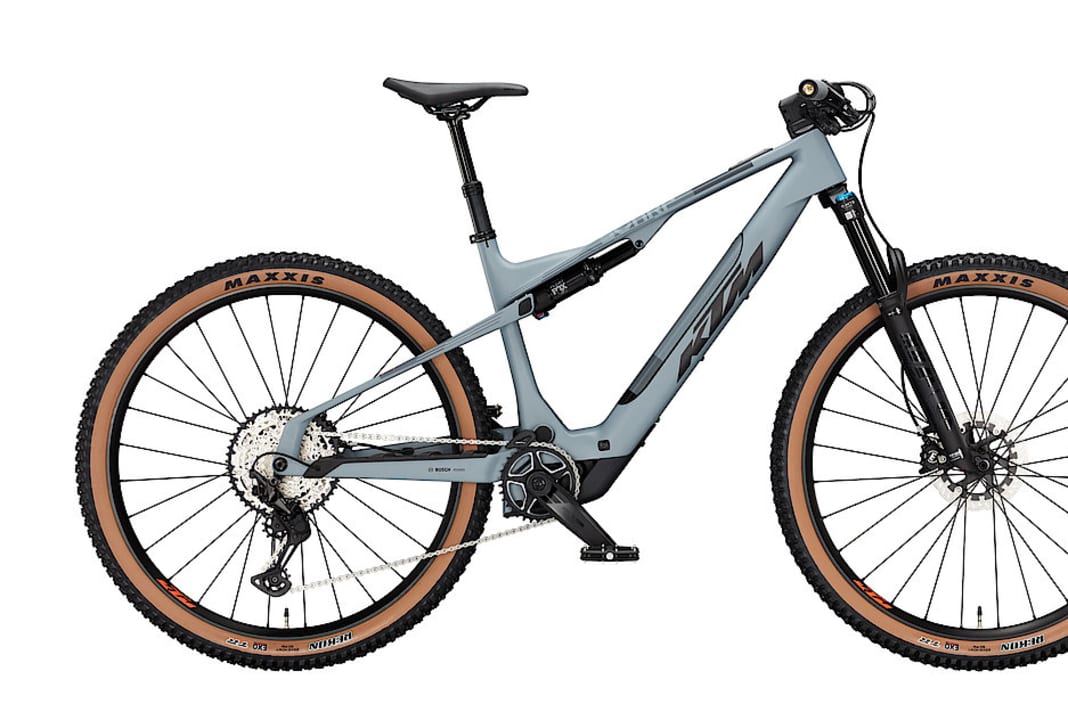 The Macina Scarp SX Master for 6299 euros is the entry-level model, but already comes with functional equipment from Fox and Shimano.