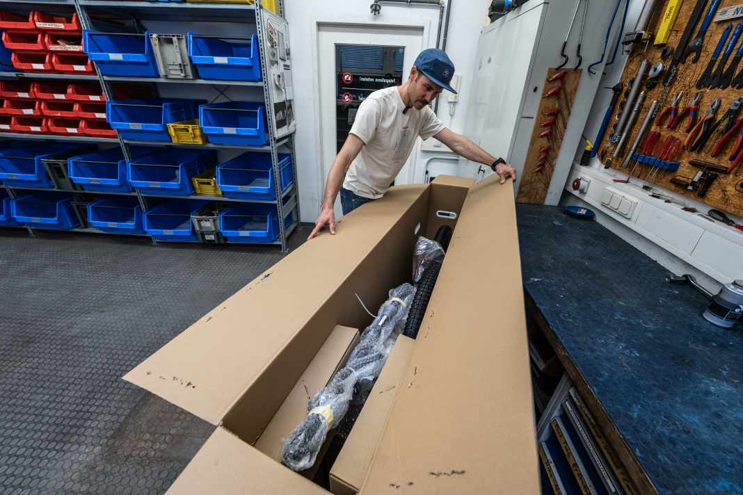 Voller Karton, sauber verpackt.