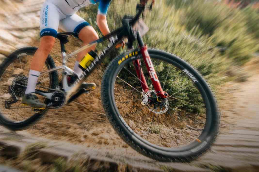 Mavic legt seine Crossmax-Laufräder neu auf und setzt sich mit sensationell niedrigem Gewicht ganz weit vorne auf die Liste der weltweit leichtesten Race-Laufradsätze.