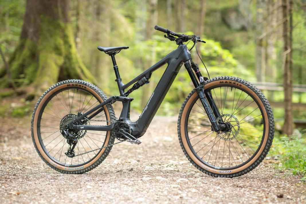 Das Megamo Ryal ist das günstige Avinox-Rad von Megamo mit Alu-Rahmen und Wechselakku.