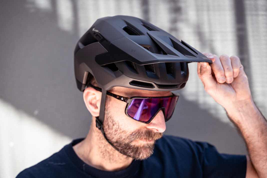Its predecessor, the Roam, already performed very well in our test. So what can the new Met Revo do better?