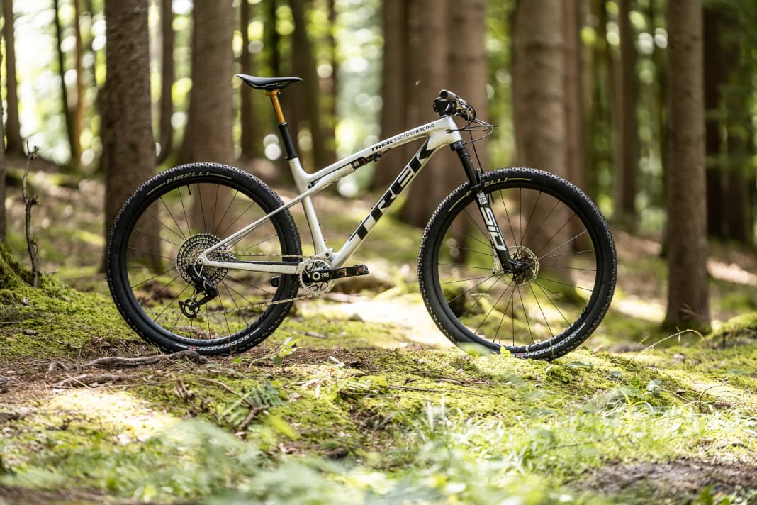 The new Trek Supercaliber 9.9 XX AXS Gen 2 2024 in all its splendour.
