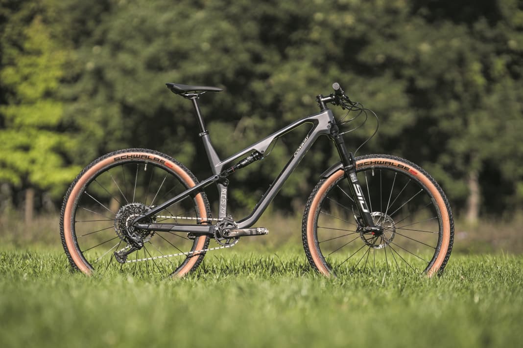 The Conway RLC FS 7.9 does a lot differently to other bikes in the same suspension travel category. Can it therefore score points in the price-performance comparison?