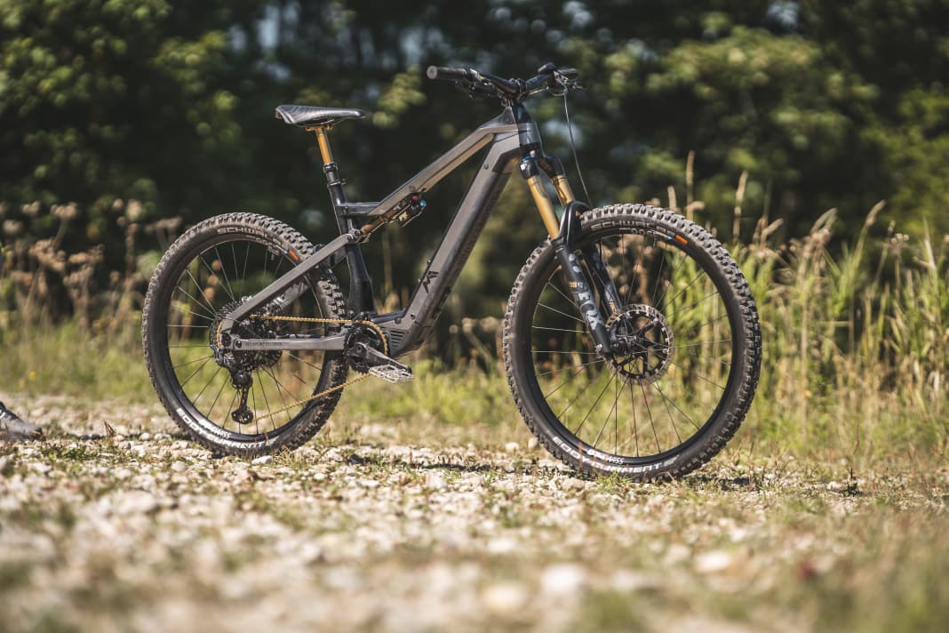 M1 Sporttechnik EN.400.SX // Bosch Perf. SX // 400 Wh // 170/160 mm // 29/27.5 inch // 9900 Euro
