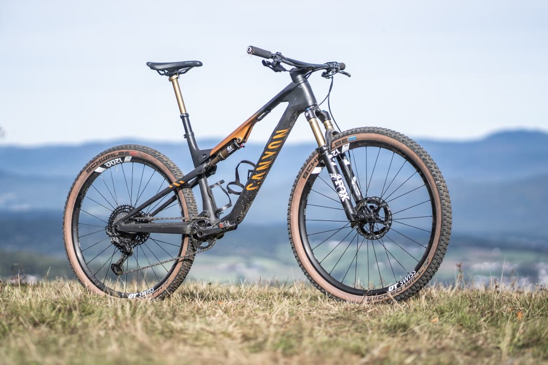 The Canyon Lux Trail CFR 2024 had its premiere yesterday - today we show you our test of the XC full-susser.