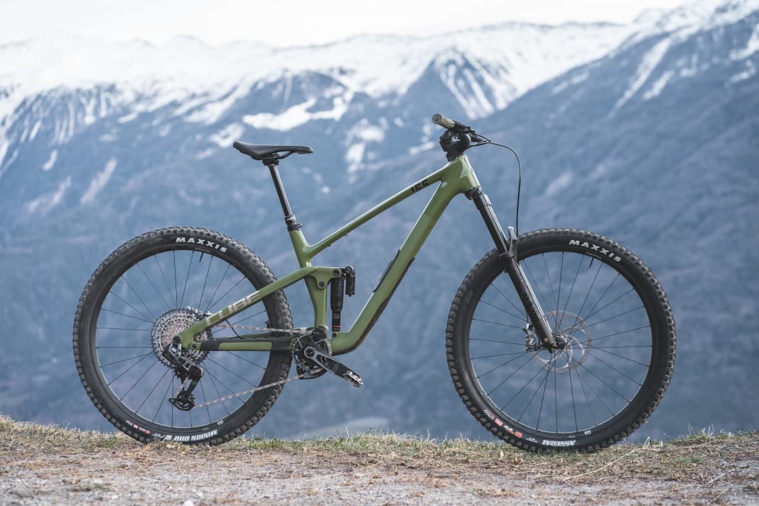 Cube Stereo ONE55 C:62 TM 29: 14,1 kg / 160/155 mm / 29" / 5499 Euro / Carbon