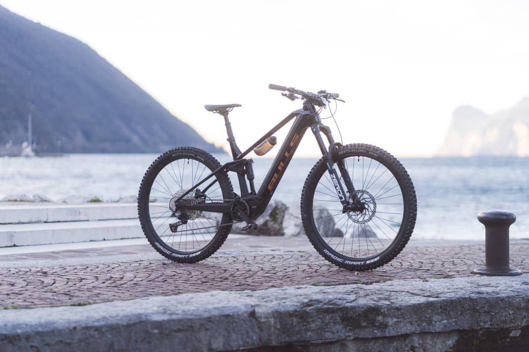 Bulls Sonic Evo AM SL1 // Shimano EP6 // 725 Wh // 160 mm // 29 inch // 23.1 kg // 5199 Euro