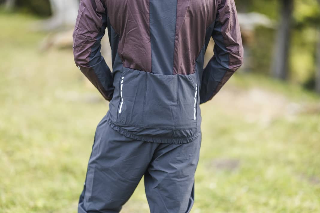 The Morobbia is equipped with classic back pockets