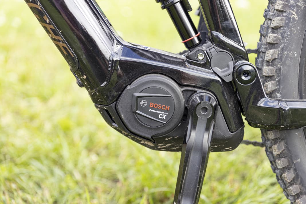 Bosch Performance CX, 85 Newtonmeter, 2,93 Kilo, vier Unterstützungsstufen, die über App anpassbar sind.