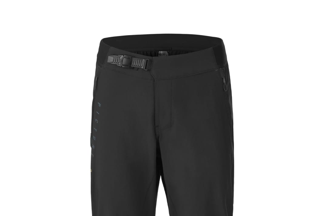 The Velan Stretch Pants are available for men in black and for women in the colour cashew.